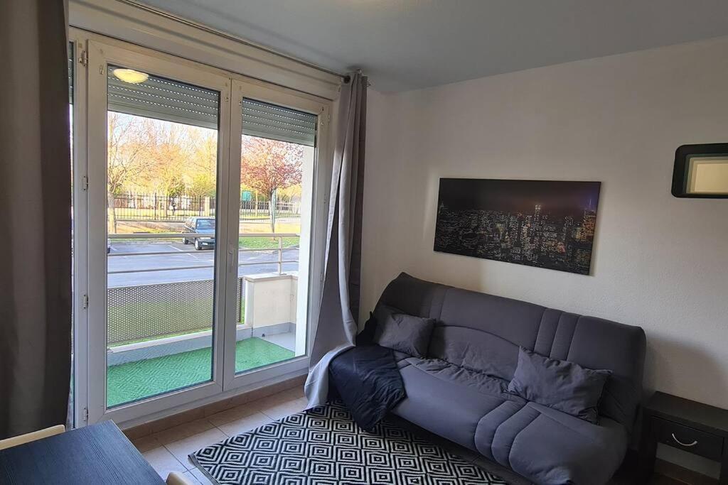 B210 Appartement Disneyland Paris Parking Et Wifi Montévrain Dış mekan fotoğraf
