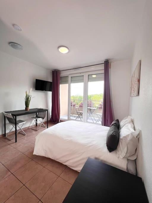 B210 Appartement Disneyland Paris Parking Et Wifi Montévrain Dış mekan fotoğraf