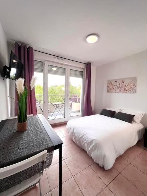 B210 Appartement Disneyland Paris Parking Et Wifi Montévrain Dış mekan fotoğraf