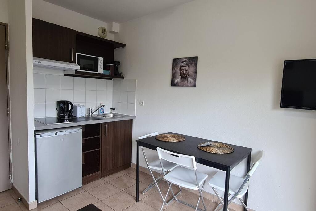 B210 Appartement Disneyland Paris Parking Et Wifi Montévrain Dış mekan fotoğraf
